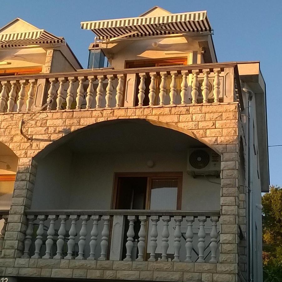 Апартаменты Manda Карлобаг Экстерьер фото